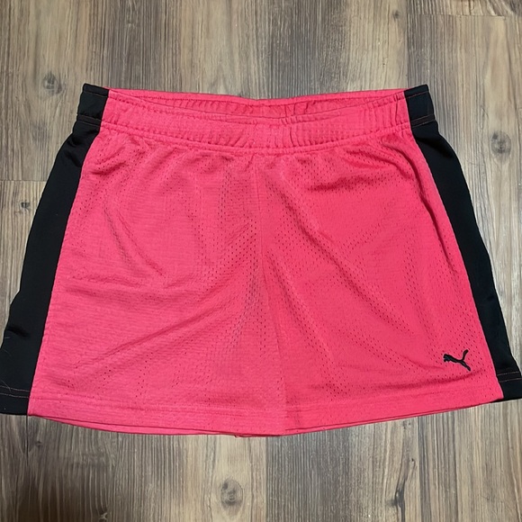 Puma athletic shorts - Picture 2 of 4